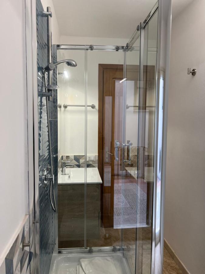 John'S House Apartment Чефалу Екстериор снимка