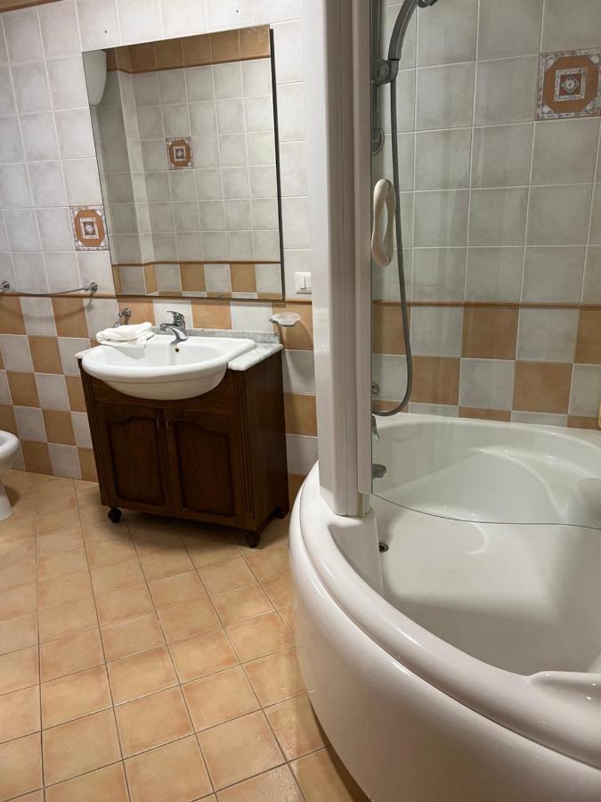 John'S House Apartment Чефалу Екстериор снимка