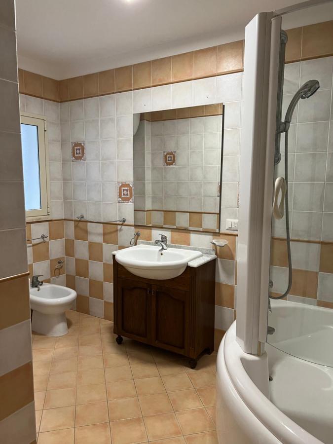 John'S House Apartment Чефалу Екстериор снимка