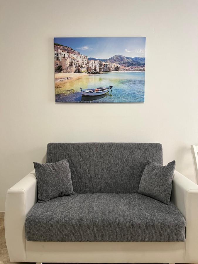 John'S House Apartment Чефалу Екстериор снимка